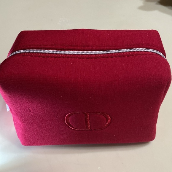 DIOR RED VELVET COSMETICS BAG NEW IN BOX 6” x 3” x 4” - Picture 7 of 9